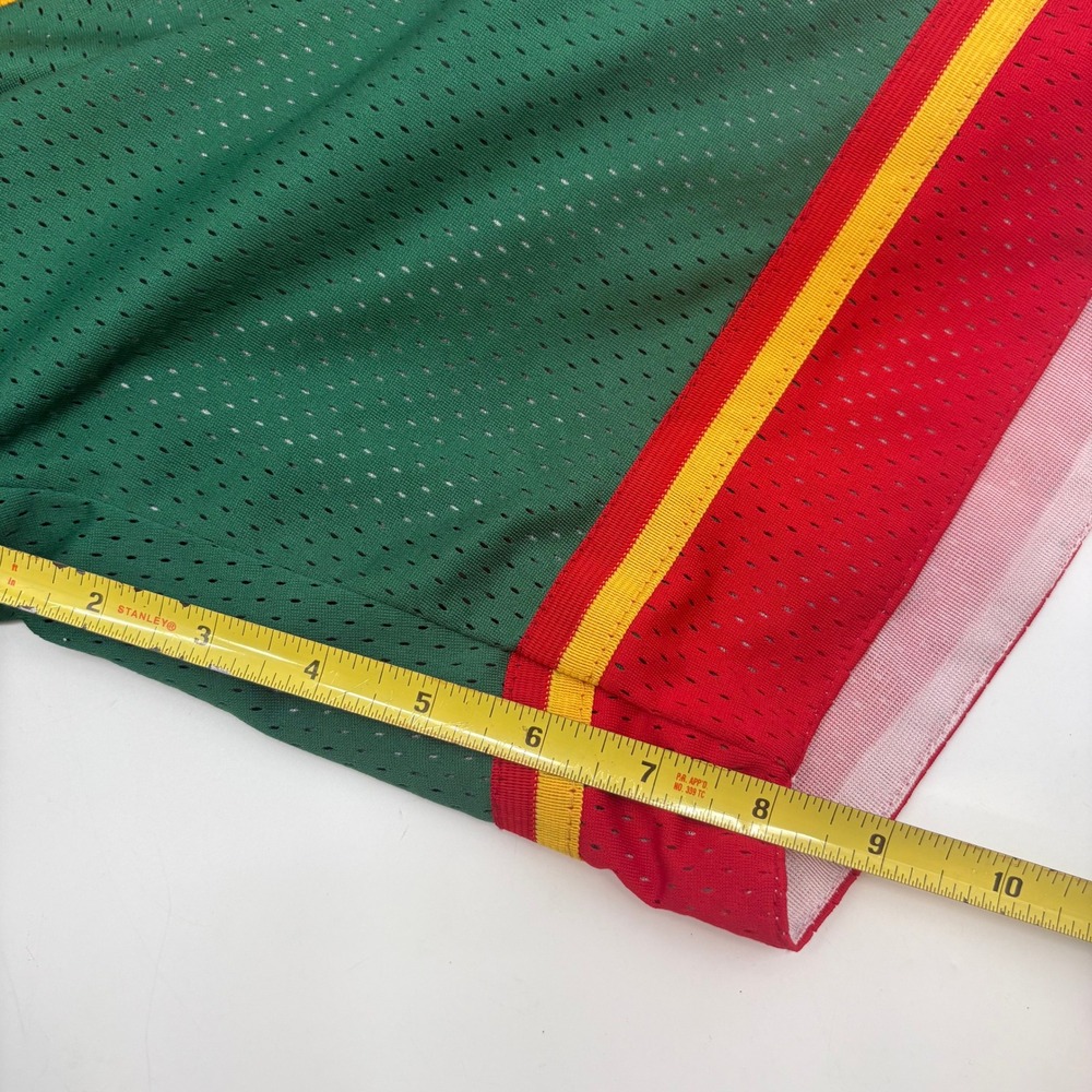 Just Don Seattle SuperSonics 1995-96 Basketball Shorts Green Red Mens 3XL - Picture 6 of 6